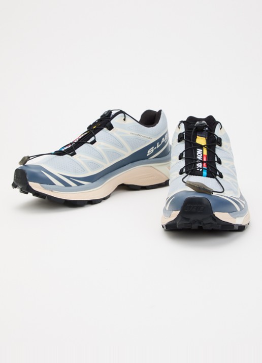 Salomon Dames XT-6 sneaker met mesh details in de kleur Lichtblauw, maat: 38