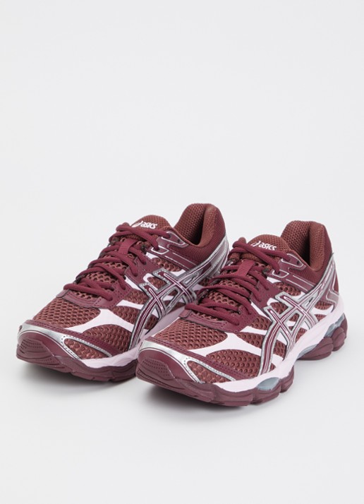 ASICS Dames Gel-Cumulus 16 sneaker met mesh details in de kleur Bordeauxrood, maat: 40