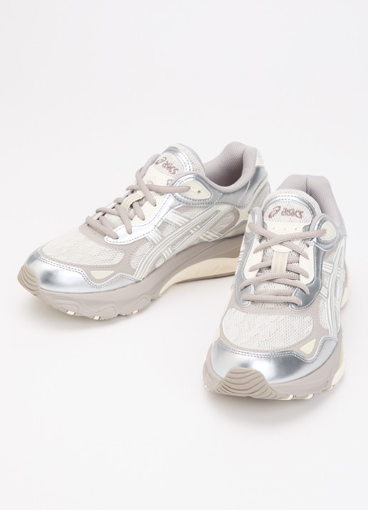 ASICS Dames Gel-NYC 2.0 sneaker met metallic finish in de kleur Taupe, maat: 39
