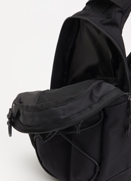 Carhartt WIP Heren Kyle schoudertas met logo en verstelbare schouderriem in de kleur Zwart, maat: One Size
