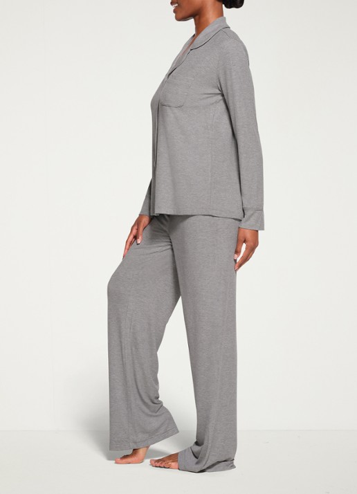 SKIMS Dames Soft Lounge pyjamaset met borstzak en ribstructuur in de kleur Grijsmele, maat: S