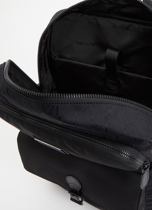 Armani Heren Rugzak met logoprint en 15 inch laptopvak in de kleur Zwart