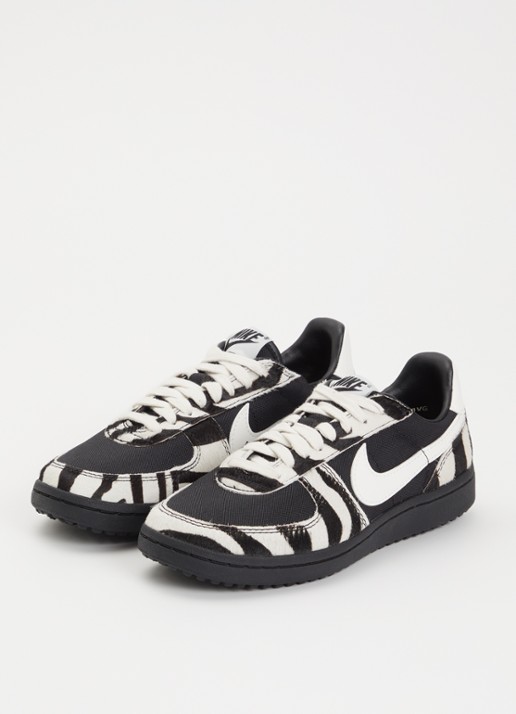 Nike Dames Field General sneaker met dierenprint in de kleur Zwart, maat: 38