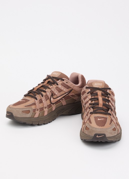 Nike Heren P-6000 sneaker met mesh details in de kleur Bruin, maat: 44