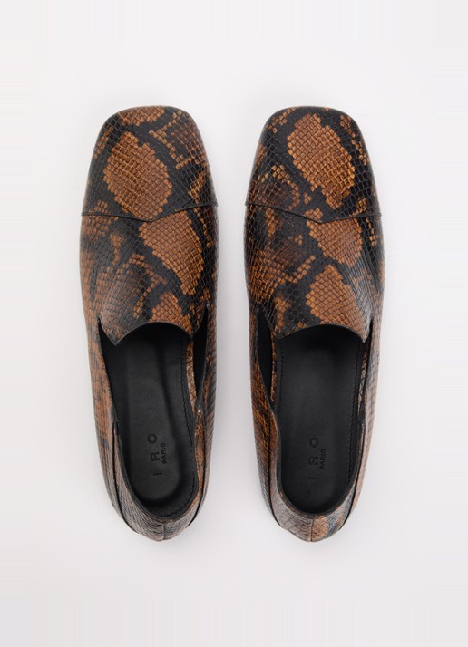 IRO Loafer van geitenleer met slangenprint - detail 3 bruin