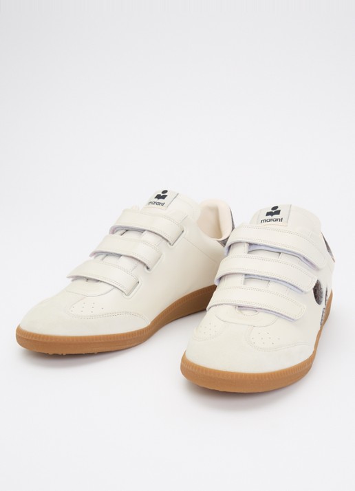 Isabel Marant Beth sneaker van kalfsleer met suède details - detail 3 gebroken wit
