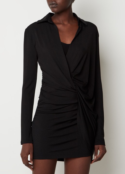Jacquemus Bahia mini wikkeljurk met V-hals - detail 2 zwart