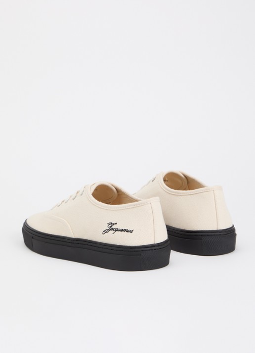 Jacquemus Les Fefe sneaker van canvas met logoborduring - achterkant 6 ivoor