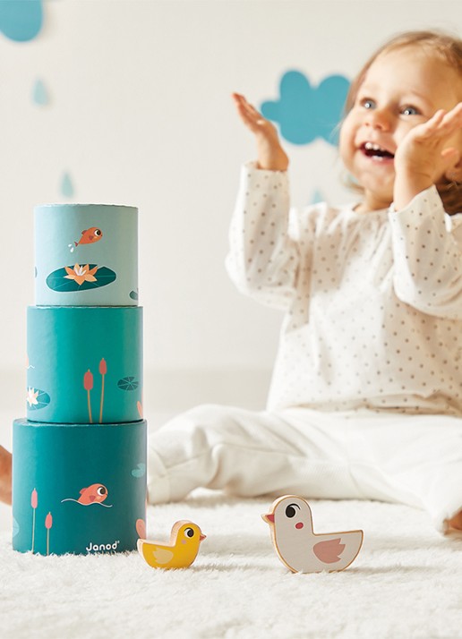 Janod Activiteitenbox van hout 4 in 1  - voorkant 2 multicolor