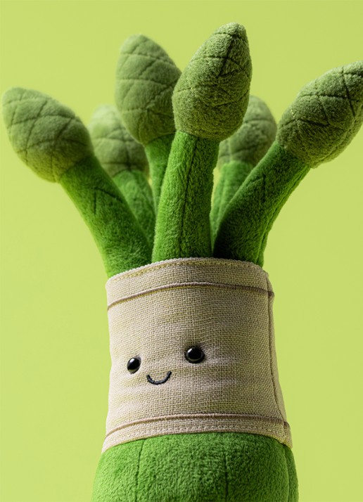 Jellycat Amuseables Asparagus knuffel 22 cm - voorkant 2 multicolor