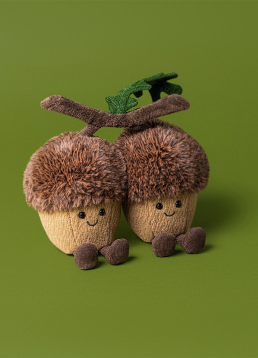 Jellycat Amuseables Ort & Tum Acorns knuffel 15 cm - detail beige
