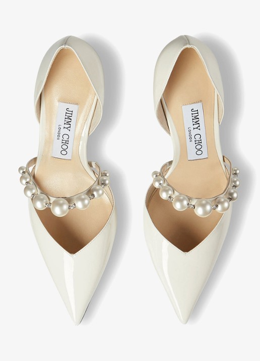 Jimmy Choo Aurelie 65 pump van lakleer met imitatieparels - detail 2 ivoor