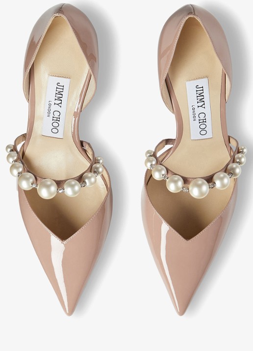 Jimmy Choo Aurelie 85 pump van lakleer met imitatieparels - detail 2 donkerbeige