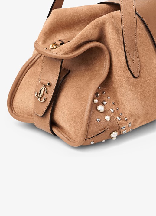 Jimmy Choo Bar Holdall Medium schoudertas van suède met studs - detail 2 bruin