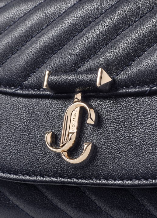 Jimmy Choo Curve S crossbodytas van lamsleer - detail 4 donkerblauw