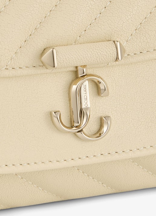 Jimmy Choo Curve S schoudertas van lamsleer - detail 2 creme