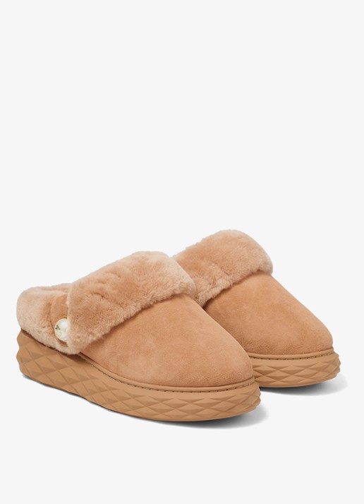 Jimmy Choo Diamond Maxi Mule/F instapper van lamssuède - voorkant 5 lichtbruin
