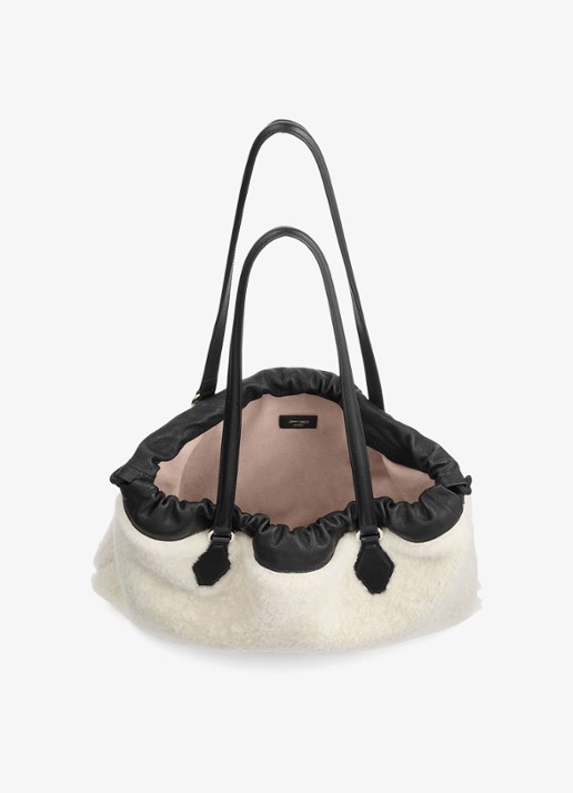 Jimmy Choo Drawstring Tote/M shopper van schapenleer - detail gebroken wit