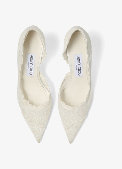 Jimmy Choo Faiz 65 pump van kant - detail 3 gebroken wit