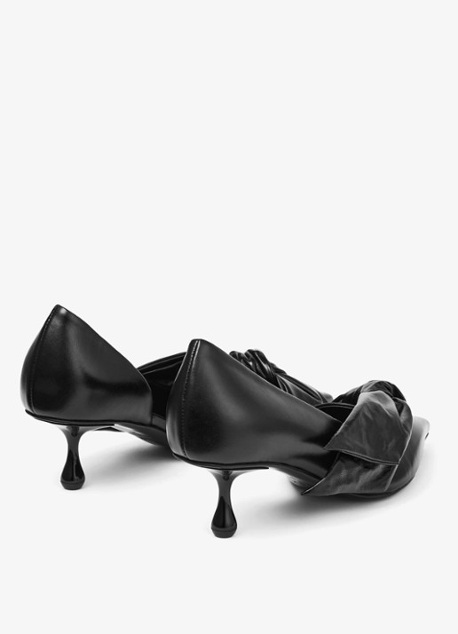 Jimmy Choo Issy 50 pump van kalfsleer - achterkant zwart