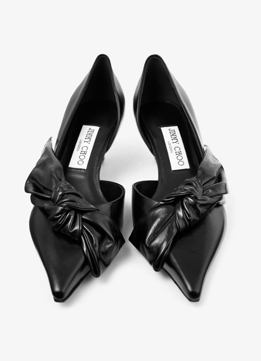 Jimmy Choo Issy 50 pump van kalfsleer - detail 2 zwart