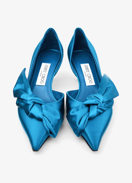 Jimmy Choo Issy 50 pump van satijn - detail 4 lagoon / blauw