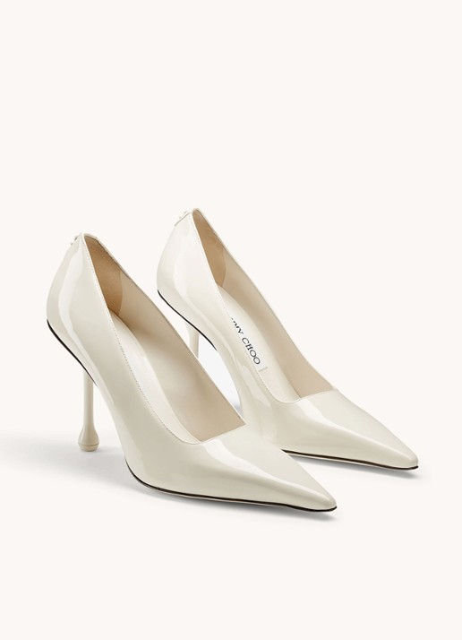 Jimmy Choo Ixia 95 pump van kalfsleer - detail 3 gebroken wit