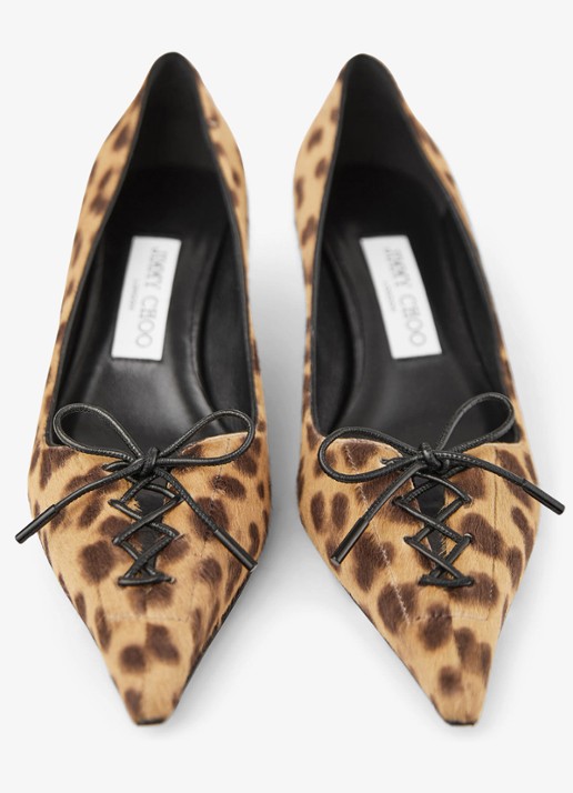 Jimmy Choo Scarlett 50 pump van kalfsleer - detail 5 lichtbruin