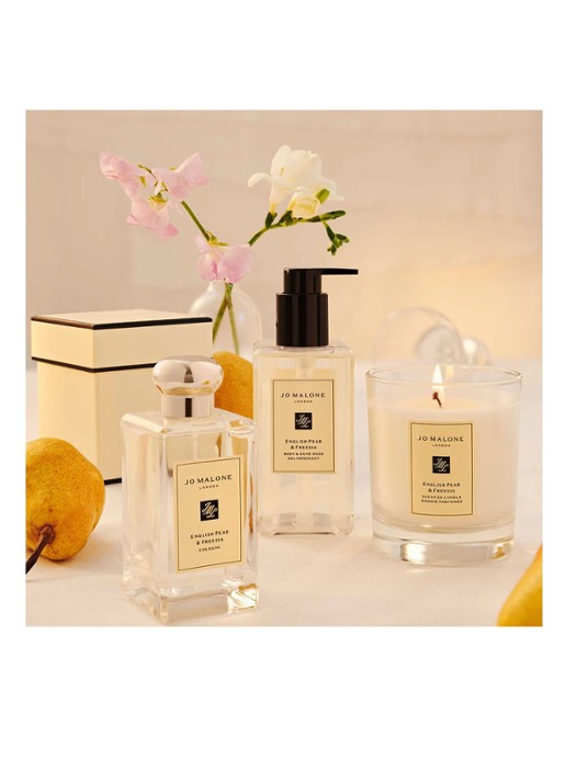 Jo Malone London Mini English Pear & Freesia Candle - mini geurkaars - detail 5 undefined