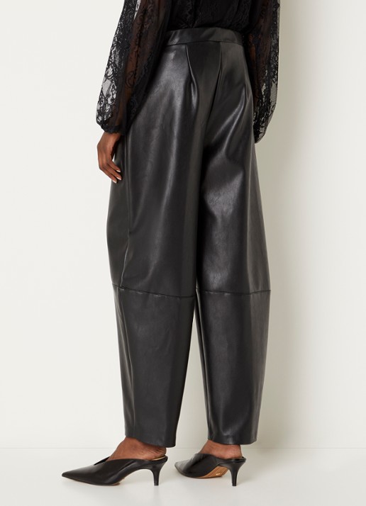 Joseph Ribkoff High waist loose fit broek van imitatieleer met steekzakken - achterkant 2 zwart