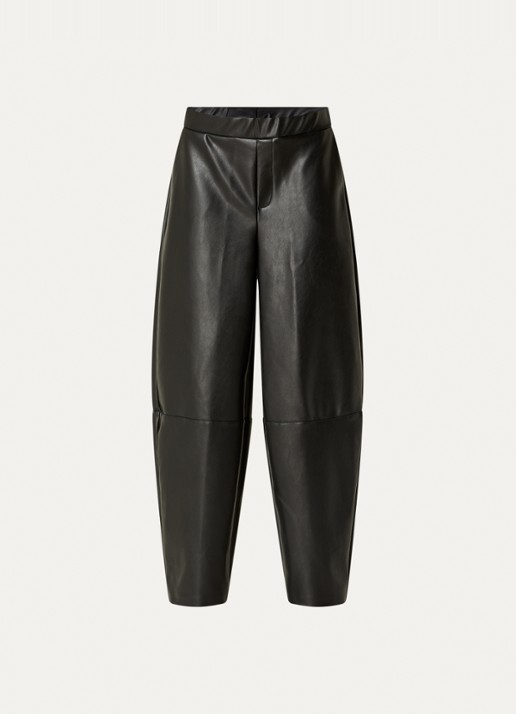 Joseph Ribkoff High waist loose fit broek van imitatieleer met steekzakken - voorkant 3 zwart