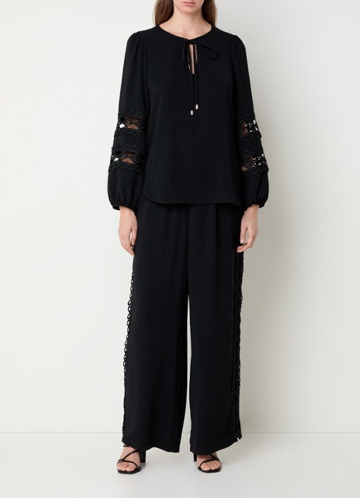 Joseph Ribkoff High waist wide fit pantalon met broderie en opengewerkt detail - voorkant 4 zwart