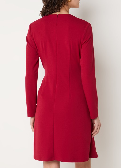 Joseph Ribkoff Mini jurk met ceintuur - achterkant cranberryrood