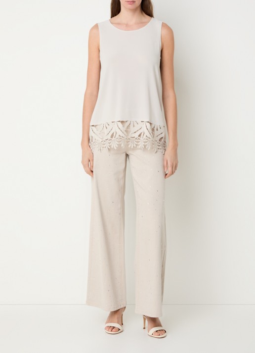 Joseph Ribkoff Tanktop met details van kant - voorkant 3 beige