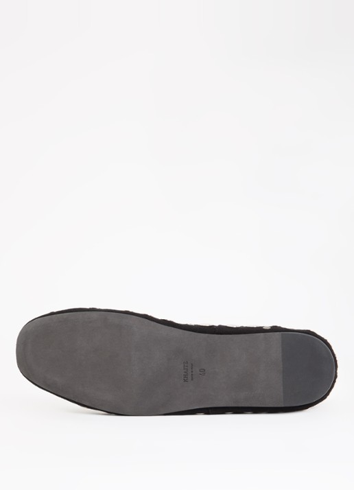 Khaite Ballerina van suède met studs - detail 4 zwart