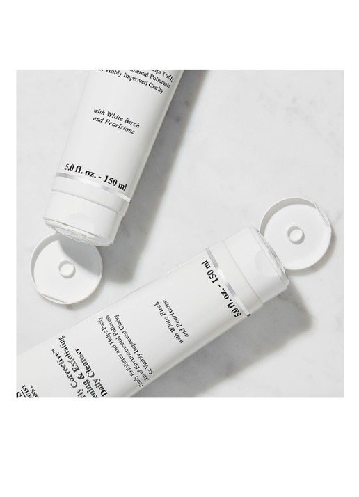Kiehl's Clearly Corrective Brightening & Exfoliating Daily Cleanser - verhelderende scrub - detail 5 undefined