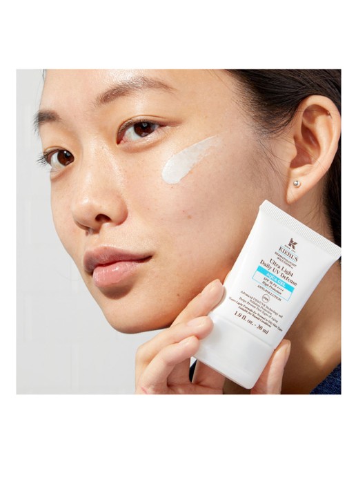 Kiehl's Ultra Light Daily UV Defense SPF50 - zonnebrand voor gezicht - detail 2 undefined