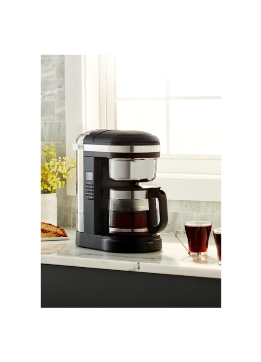 KitchenAid Filterkoffiezetapparaat 1,7 liter 5KCM1209 - voorkant 2 onyx zwart