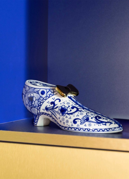 &Klevering Delftware Shoe spaarpot - voorkant 2 kobaltblauw