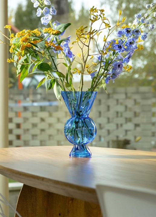 &Klevering Rhombic vaas 28,5 cm - voorkant 2 blauw