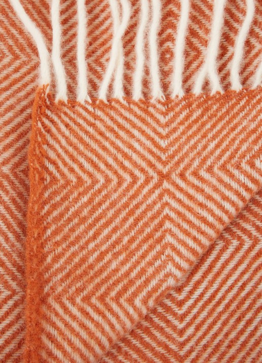 Klippan Gooseye plaid van wol 130 x 200 cm - detail donkeroranje