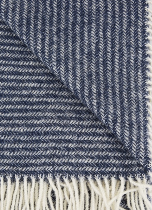Klippan Ralph plaid van wol 130 x 200 cm - detail 3 donkerblauw