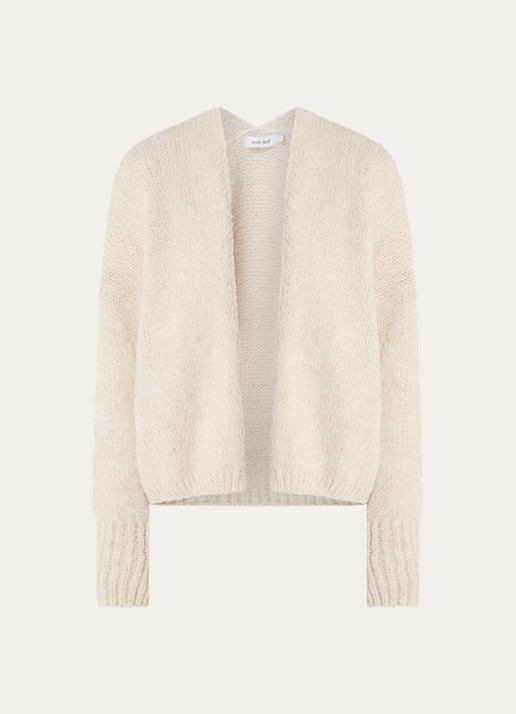 Knit-ted Becky grofgebreid openvallend vest in alpaca wolblend - voorkant 2 beige