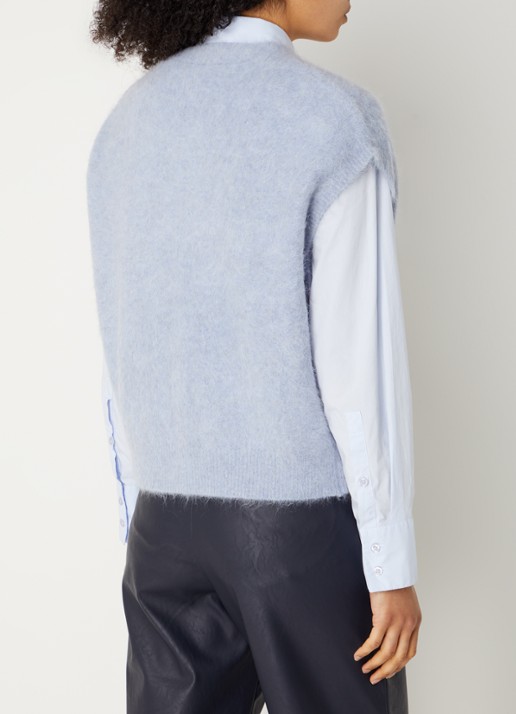 Knit-ted Constanze fijngebreid vest in alpacablend - achterkant lichtblauw