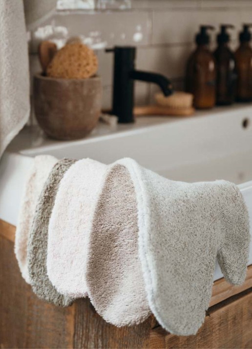 Koeka Dijon Daily Douche washand 42 x 18 cm - voorkant 3 roze
