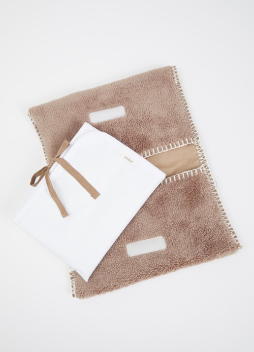 Koeka Nappy clutch met verschoningsmat - detail 3 lichtbruin