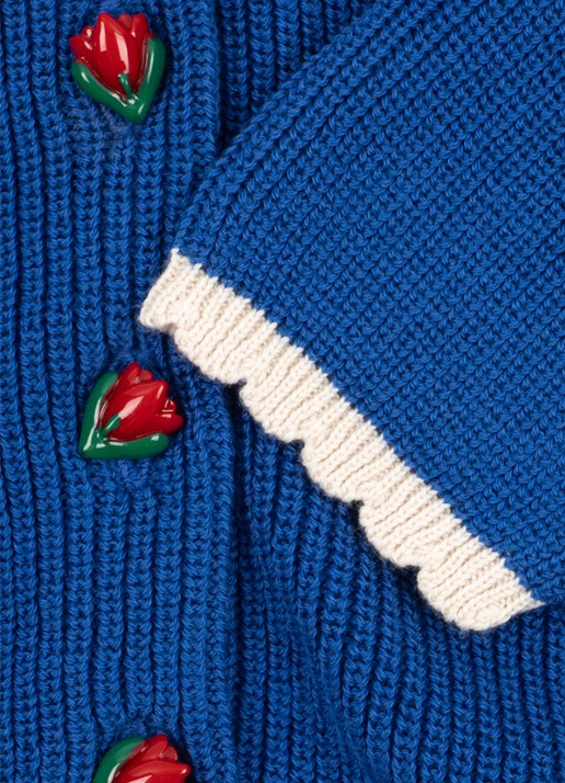 Konges Sløjd Lallo grofgebreid vest met sierknopen - detail blauw