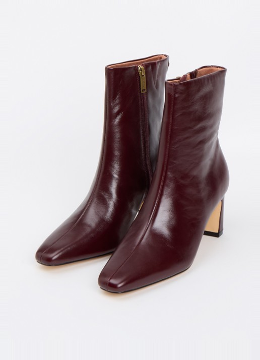 Kurt Geiger Eaton enkellaarsje van leer - detail bordeauxrood