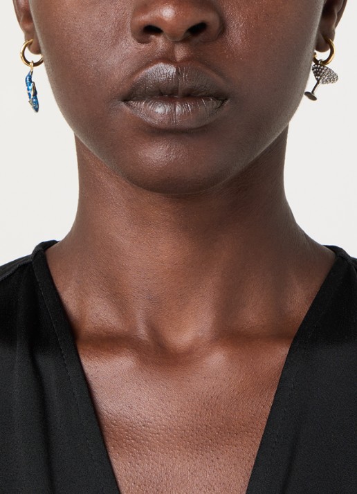 Kurt Geiger Novelty oorstekers met hanger - voorkant 2 blauw