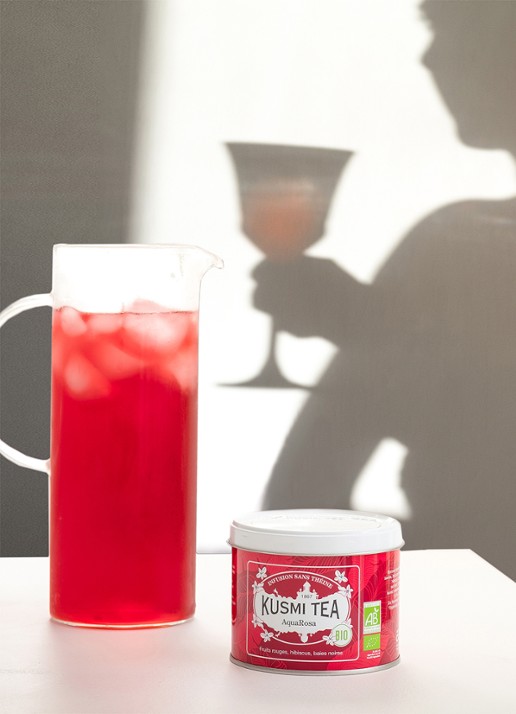 Kusmi Tea AquaRosa losse thee 100 gram - detail donkerroze